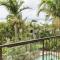Sunshine Retreat offers Ocean Views and style