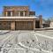 half Mi to Dtwn Golden Gem with Patios! - غولدن