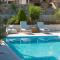Villa Endless Blue