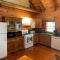 Cozy Creekside Cabin in the heart of Hocking Hills - Laurelville
