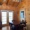 Cozy Creekside Cabin in the heart of Hocking Hills - Laurelville