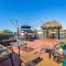 Pool, Gulf Access, Beautiful Views of Bimini Basin, Dock with Tiki Hut - Villa Bimini Basin - Кейп-Корал