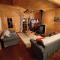 Riverside Forest Retreat-Chalet