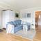 10 person holiday home in Kalvåg-By Traum