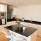 Apartment 11 - Latitude 51