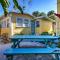 Seahorse Bungalow - St. Pete Beach