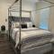 Gorgeous DTLA w/ View + Hot Tub!