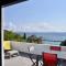 Top of house with sea view 50m from the beach - 勒拉旺杜