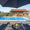 Gorgeous Home In Drinovci With Wifi - Drinovci