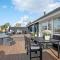 Awesome Home In Rønde With Kitchen
