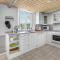 Three-Bedroom Holiday Home In Klemensker