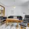 Awesome Home In Bredebro With 5 Bedrooms And Wifi - Bådsbøl-Ballum