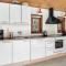 3 Bedroom Stunning Home In Nexø