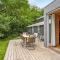 Beautiful Home In Glesborg With Sauna - Fjellerup Strand