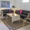 3 Bedroom Lovely Home In Aakirkeby