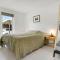 4 Bedroom Beach Front Home In Sydals