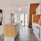 Awesome Home In Rm With Kitchen - Romo Kirkeby