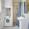 Stunning Home In Idestrup With Wifi - Bøtø By