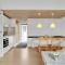 Nice Home In Humble With Wifi - Humble