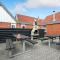 Two-Bedroom Apartment In Hvide Sande - 比耶勒高
