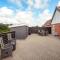 Two-Bedroom Apartment In Hvide Sande - 比耶勒高