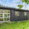 Beautiful Home In Farsø With Kitchen - Myrhøj