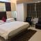 Pearl Hotel & Banquets Ahmedabad - أحمد آباد