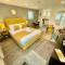 A Cozy Hideaway with Balcony - Close to Beach - Bournemouth