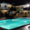 Blue White Apartments - Kefallonia Poolside Retreats