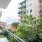 ALTIDO Sunny 3-bed flat with balconies