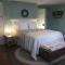 Grand Oak Manor Bed and Breakfast