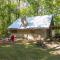 Cabin and Creek - Secluded Oasis - 3BD - Kingston Springs