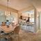 Waikoloa Village Condo with Pool and Golf Course Views