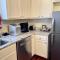 3 Bed 2 Bath House, Quiet & downtown Smart TVs in all rooms, Whole house to yourself - Хейвлок