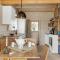 Beautiful Home In Hadsund With Kitchen - Hadsund