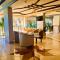 Arabian Palm Hotel