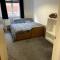 Large 2 bedroom apartment, 4 beds one 1 en-suite, Free parking Nr Chelt Elmore and Quays - Gloucester