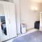 Marino II 206. Great studio second-line to the beach in Marbella centre.