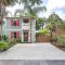 Luxurious indoor/outdoor Family Paradise in downtown St Augustine