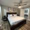 Peaceful getaway and Explore Tampa