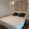Hostal GARDEN ROUS
