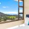 Upscale Penthouse with Ocean Views & Free Parking! - Honolulu
