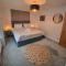 Spacious home with panoramic sea view, free parking EV & large garden - Mousehole