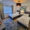 Spacious home with panoramic sea view, free parking EV & large garden - Mousehole