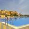 Apartment on The Beach Front with Free Fibre Internet and Air Conditioning