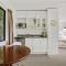 Bushside Cottage - Akaroa Holiday Home
