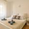 Apartment and Room Bacic