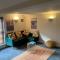 Charming holiday apartment in central Woodbridge