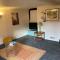 Charming holiday apartment in central Woodbridge
