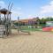 Stelle Maris, Nice place in Heinkenszand, 2 bedrooms, outdoor swimming pool, WIFI smart TV and privacy